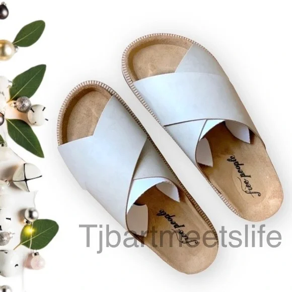 NIB FREE PEOPLE Sidelines Footbed Sandals Dove Grey - Picture 1 of 16